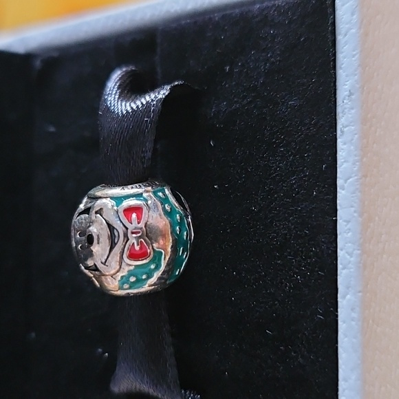 Santa hat Mickey Pandora charm - Picture 4 of 4